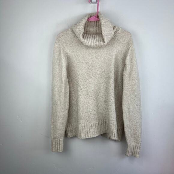 Cabi Style number 3889 puff sleeve neutral sweater womens size large - Picture 2 of 10